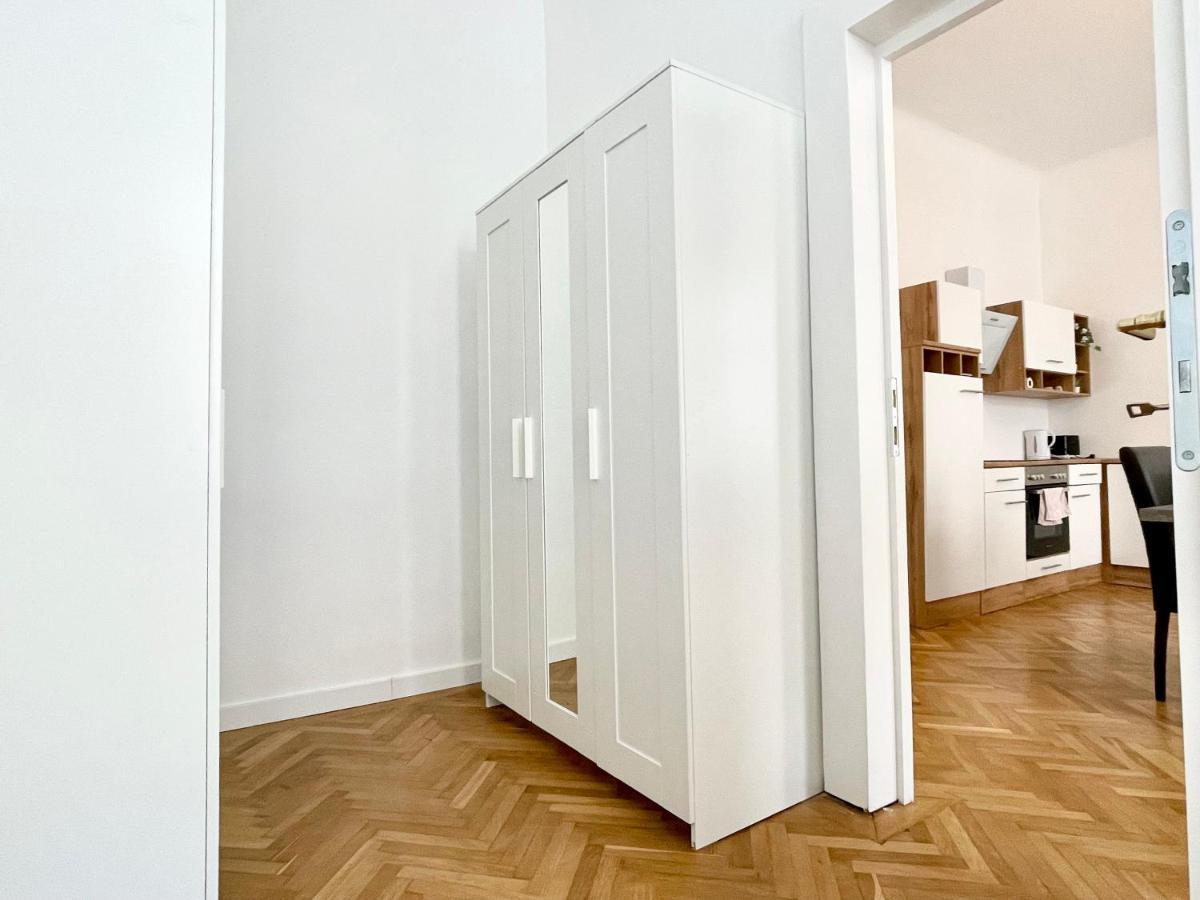 Premium Residence At Famous Vienna Kutschkermarkt ภายนอก รูปภาพ