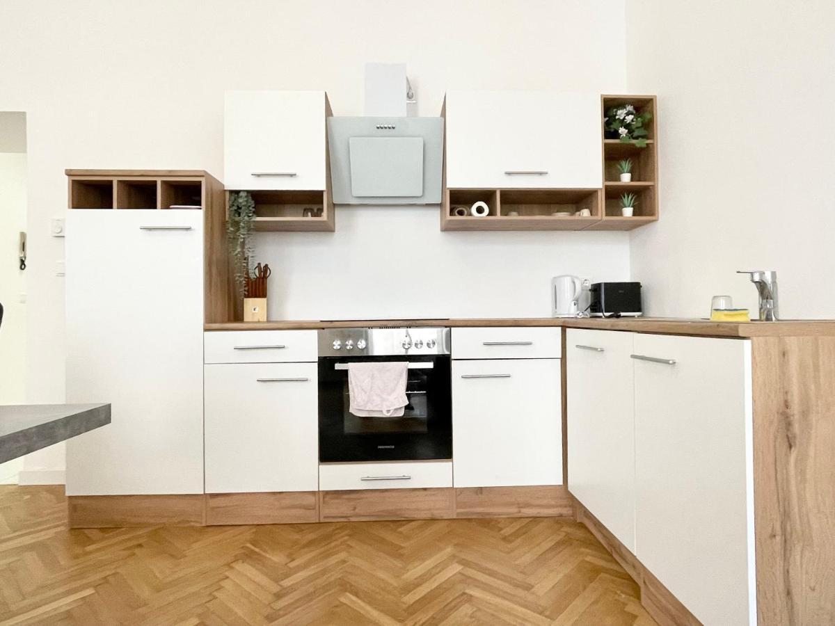 Premium Residence At Famous Vienna Kutschkermarkt ภายนอก รูปภาพ