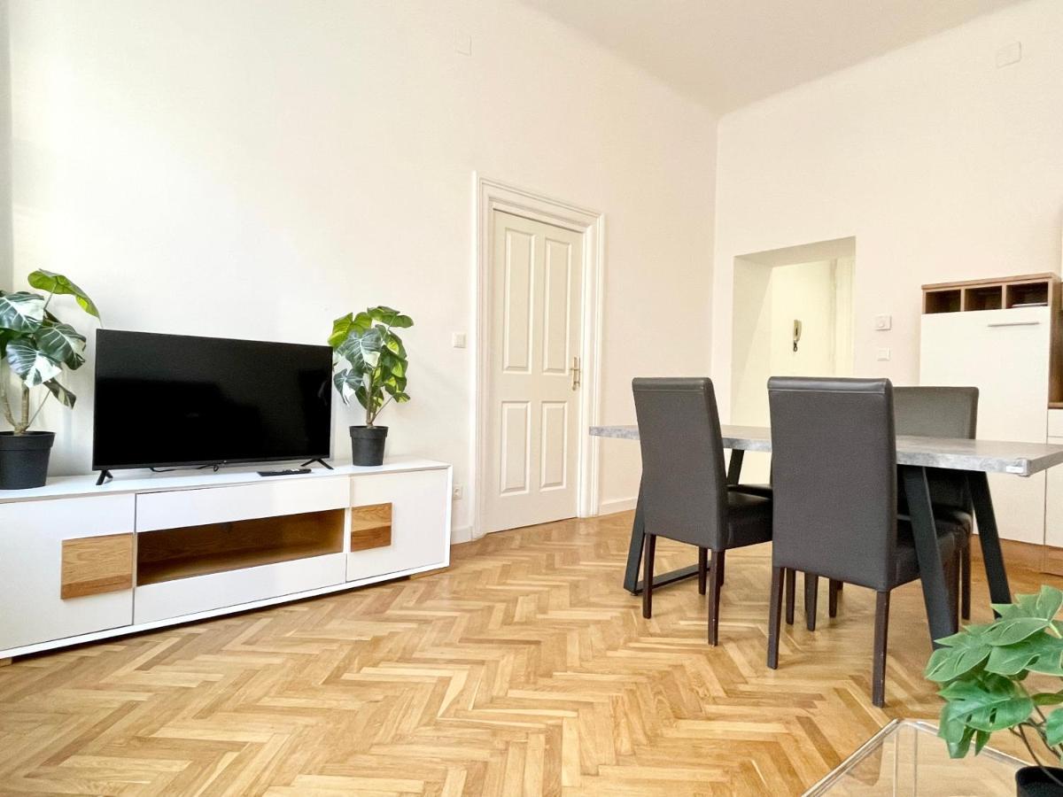 Premium Residence At Famous Vienna Kutschkermarkt ภายนอก รูปภาพ